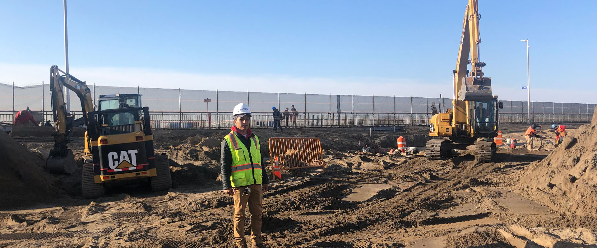 16004-14_Shorefront Parkway_03